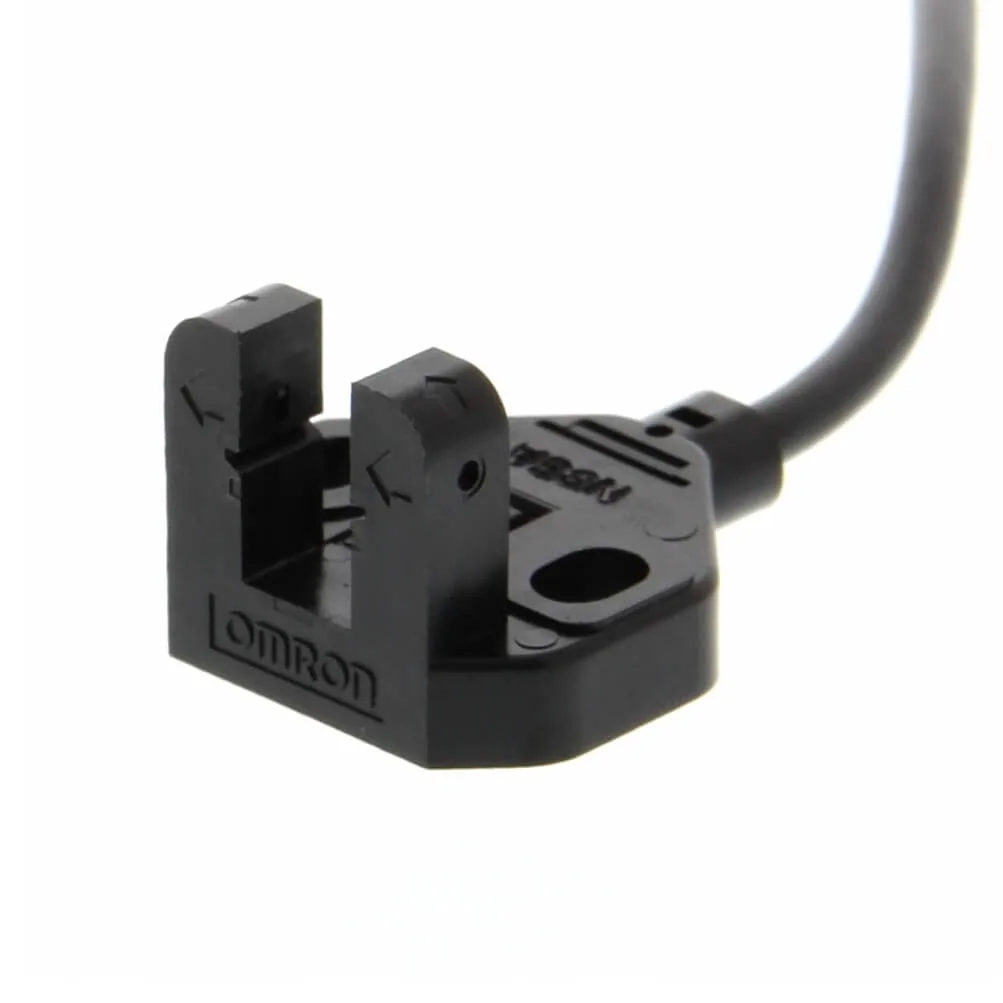 Миниатюрные щелевые датчики Omron EE-SX771 2M
