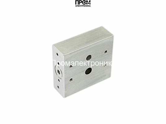 Распределительный блок 75 x 70 x 25 мм