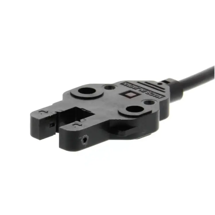 Миниатюрные щелевые датчики Omron EE-SX770P