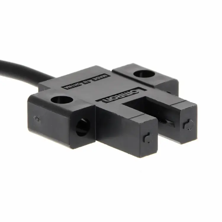 Миниатюрные щелевые датчики Omron EE-SX670-WR 1M