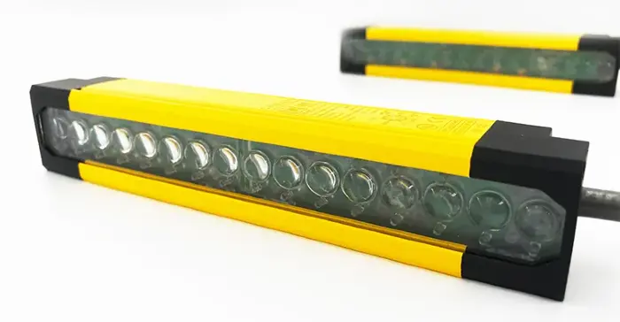 Световые завесы безопасности CYNDAR COT36/20-700